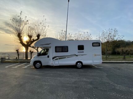 Autocaravana capuchina Rimor 6 plazas, foto exterior